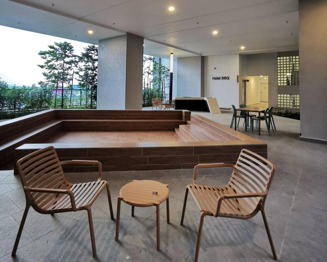 Horizon Suites Near Klia Airport Sepang Exterior photo