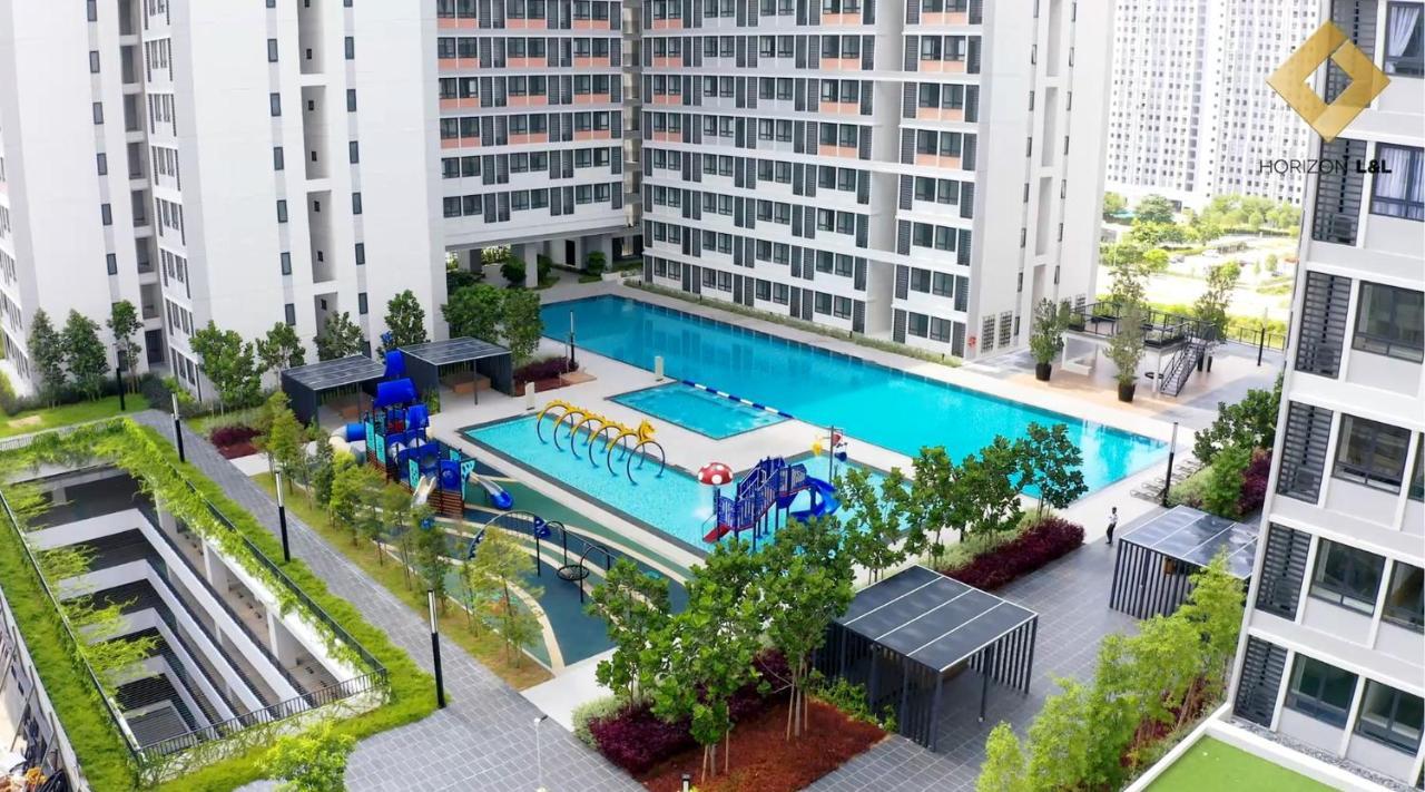 Horizon Suites Near Klia Airport Sepang Exterior photo