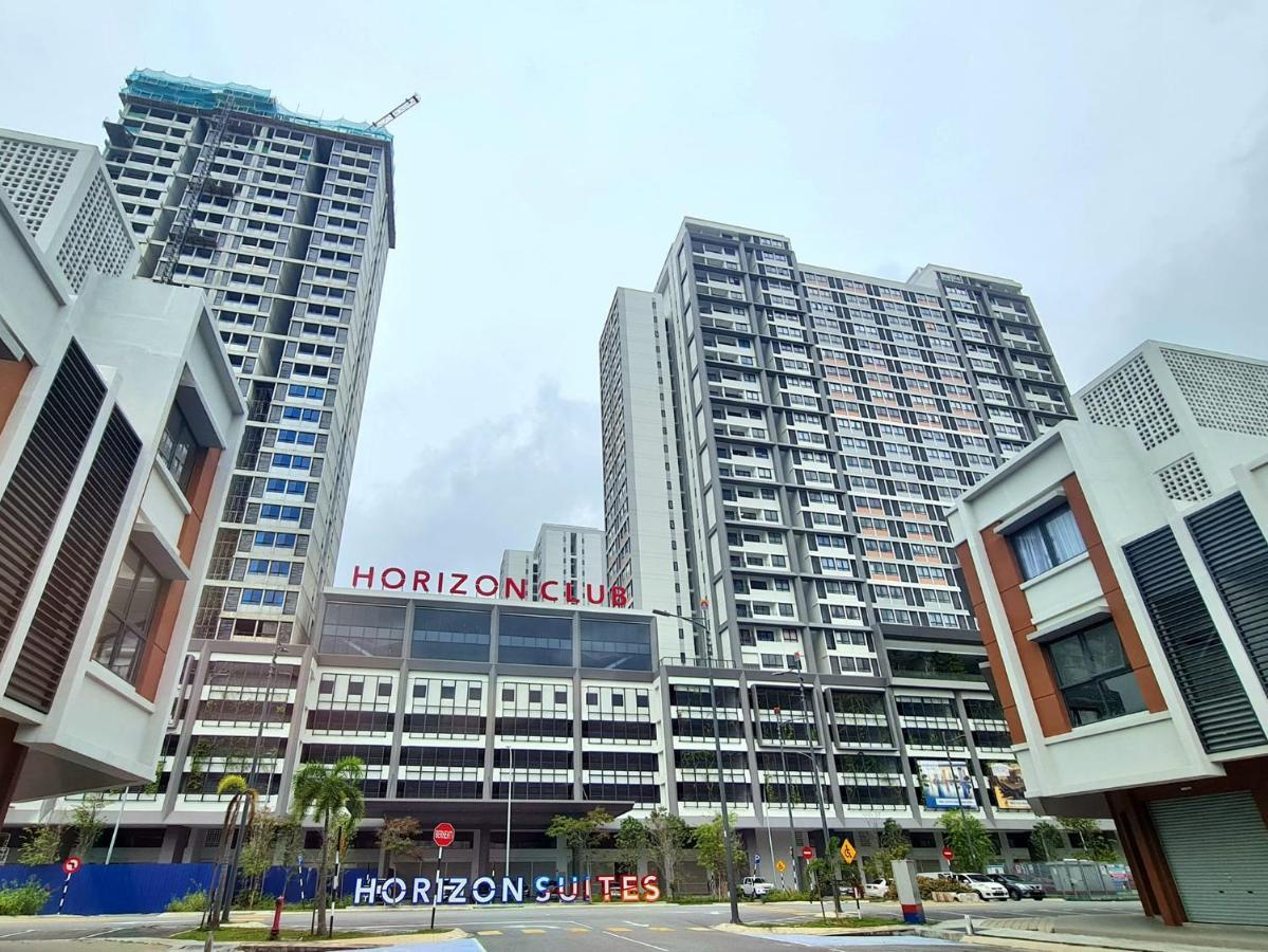 Horizon Suites Near Klia Airport Sepang Exterior photo